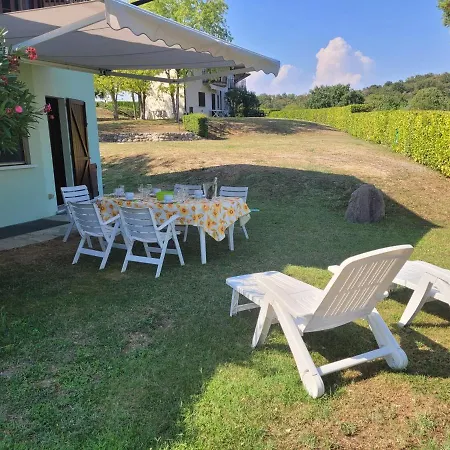 Elise Hébergement de vacances *